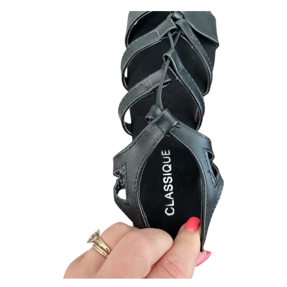 Classique Harper Black Women's Size 7 Stretch Upper 1 1/4" Heel Sandals New - Picture 4 of 11